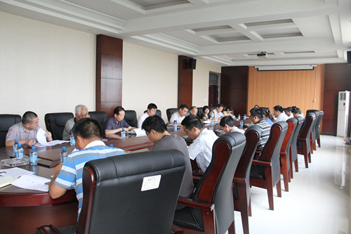 万里路桥集团公司召开2012年上半年科技创新总结会