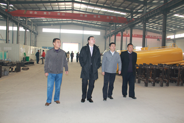 河南省交通科学技术研究院与河南万里路桥集团签订战略合作协议