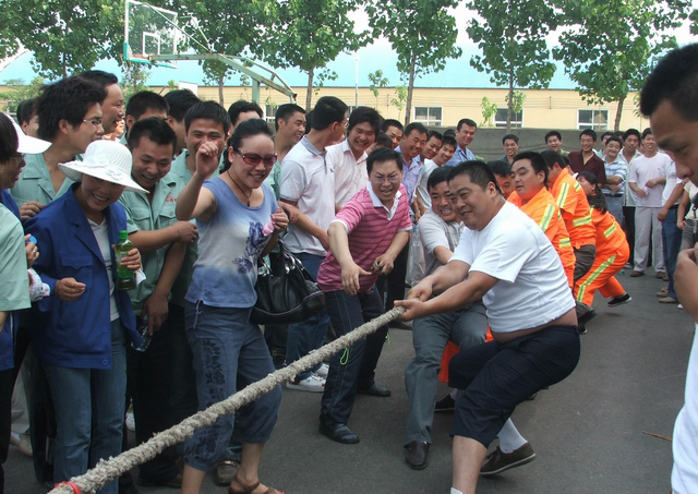 万里路桥党委举办迎七一系列党建活动