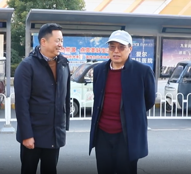 我国知名的路面工程专家、东南大学黄晓明教授莅临指导