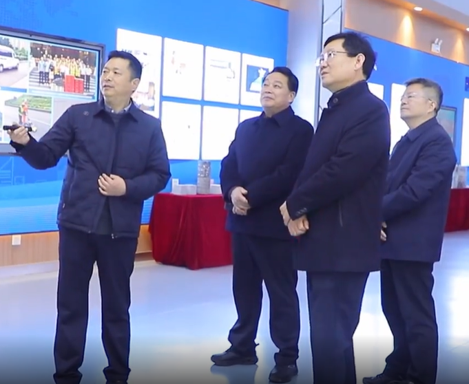 许昌市人大社会建设委员会组织调研万里交科智能制造产业园