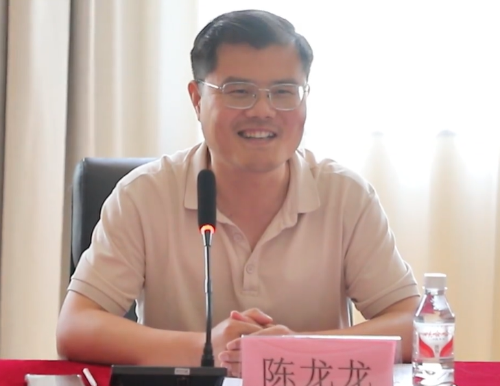 5月10日，巩义市公路事业发展中心副主任陈龙龙一行莅临万里交科智能制造产业园，调研德通路面再生列车及路面再生产业互联网平台，深化沟通合作，携手共谋发展。